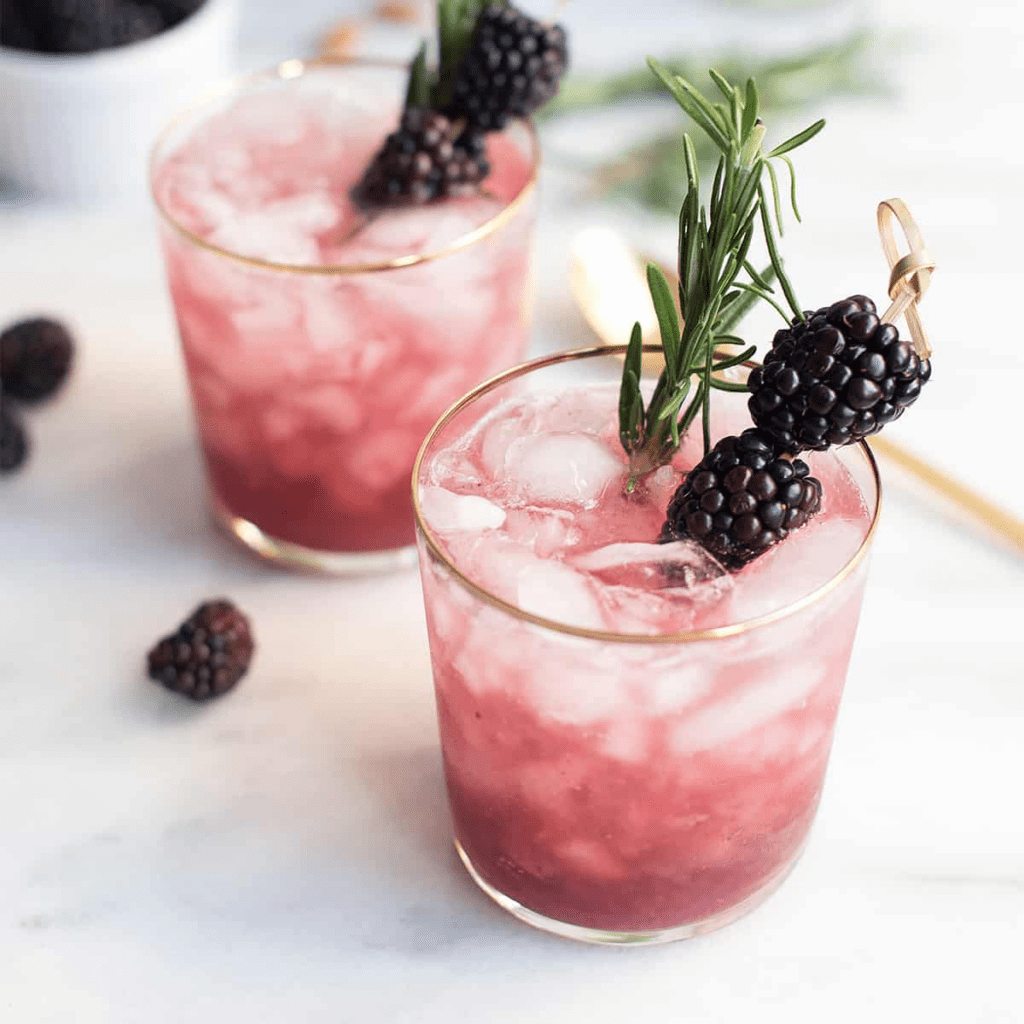 Zomerse Berry wodka cocktail