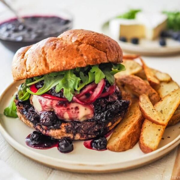 Blauwe Bessen Confituur & Brie Cheeseburger