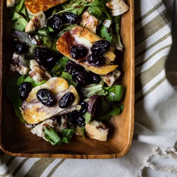 Salade met gegrilde Berloumi & Callas Confiture Vijgen Amandelen Honing